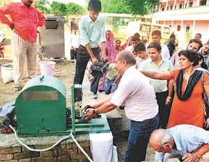 farmer reject the agriculture macine
