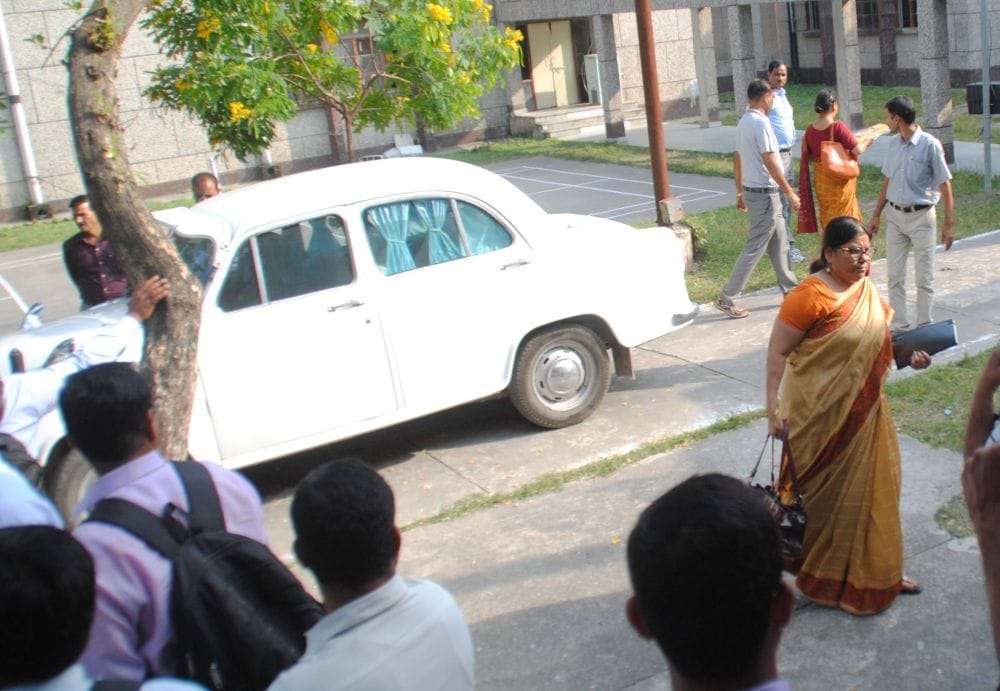 teachers capture director in dehradun