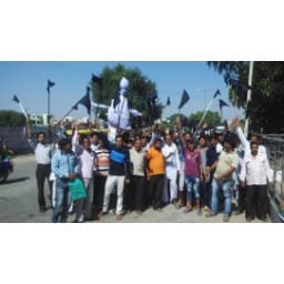 MLA,protest, rewari,shopkeeper, market