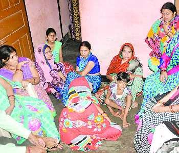 district couple killed in Varanasi stampede