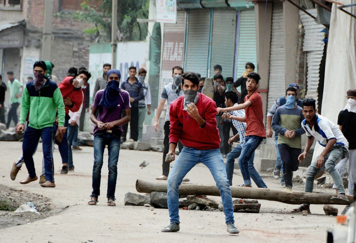 100 days of kashmir voilence changes lives in kashmir valley