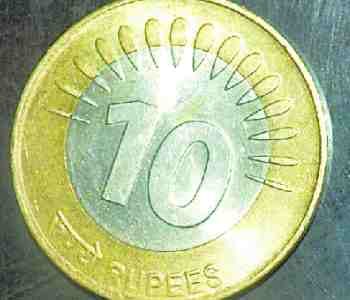 The shopkeepers are not taken ten,s coin
