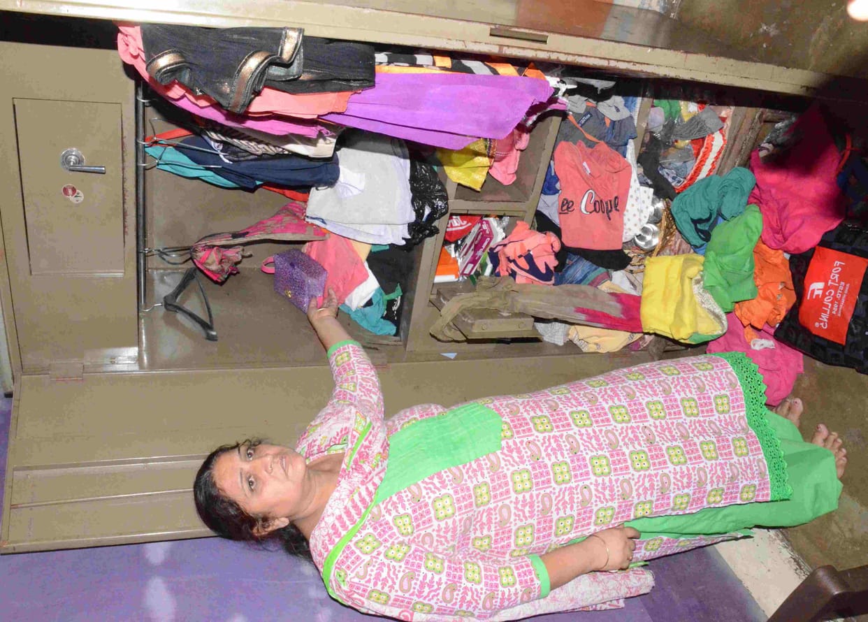 एक रात आर्यनगर में चोरों ने पांच मकान खंगाले, नशीला पदार्थ सुंघा जेब से भी रुपये निकाले
