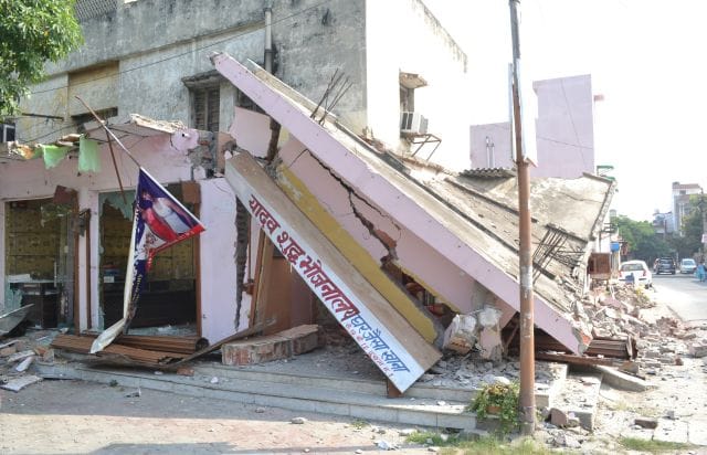 Rajnagar hotel and went to the shop bulldozer