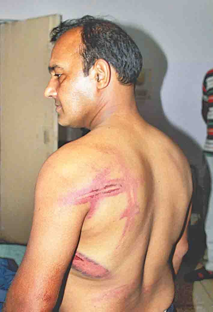  robbed Textile businessman