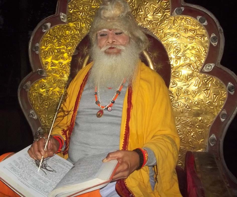 Maharishi Valmiki came attired do lal ride  