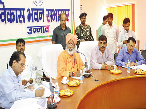 in meeting with officers mp reprimenede
