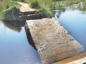 crack down small bridge