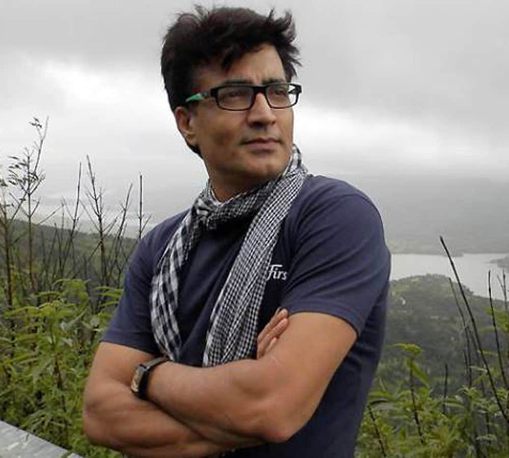 pakistani actress mahira khan removed from film raees