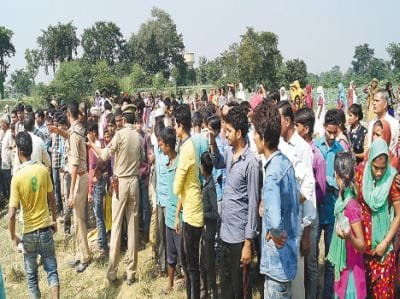 children buried in mud at kannauj