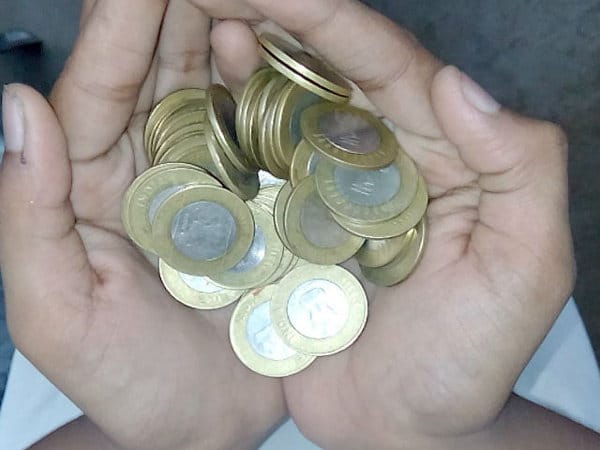 ten rupee fake coins in market, know here how to identify real ten rupee coin