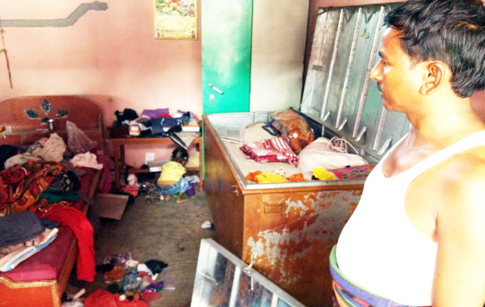 Railway worker's family hostage Made millions by making goods