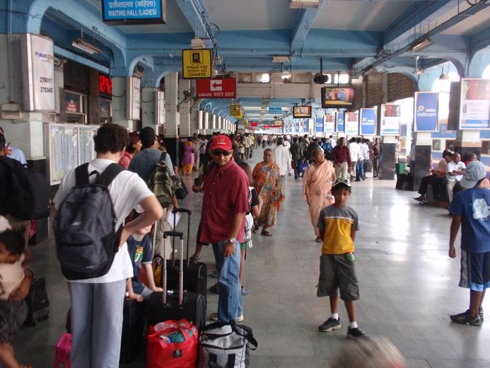 unknown man left sleeper on railway track, ajmer haridwar express train escaped to derail 