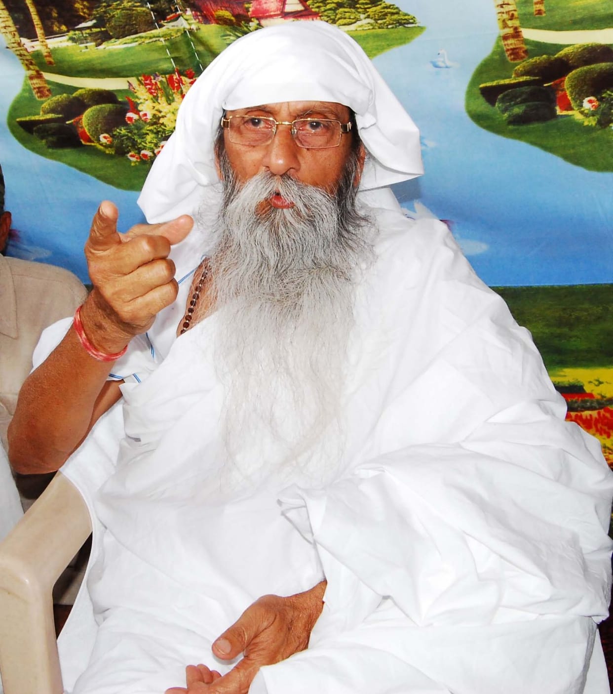 Thousands of devotees converged Ruhani Satsang