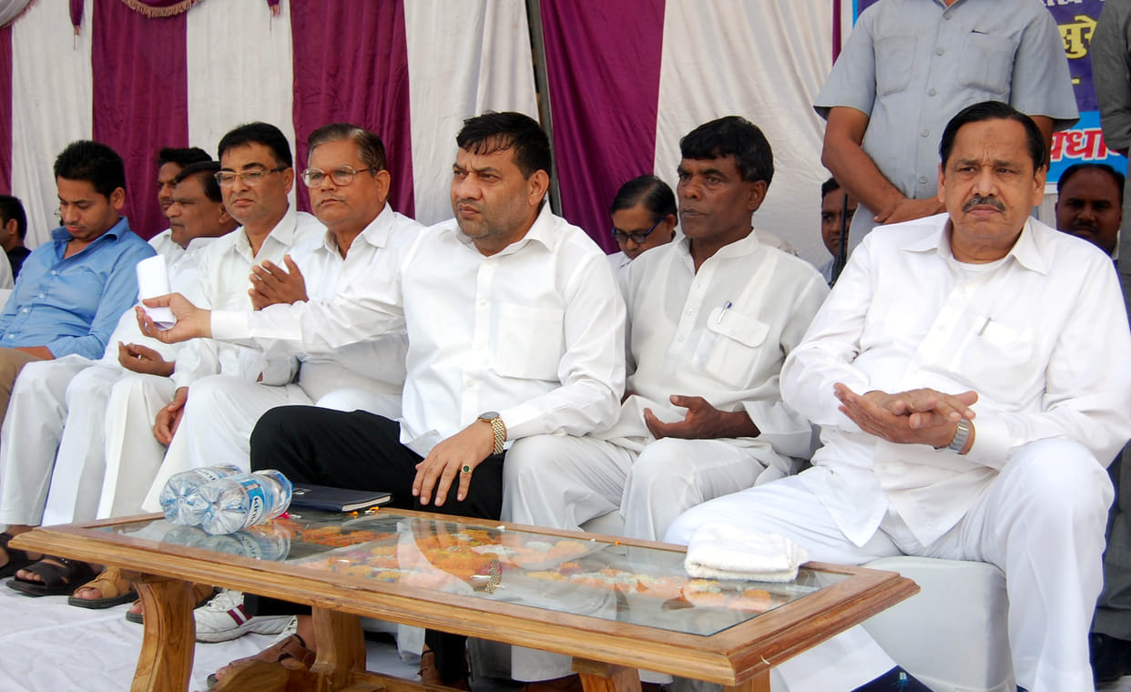 Congress, BJP just pretending to love the underdog: Nasimuddin