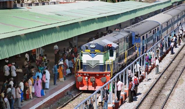 Now Indian Railways to get cloud-controlled TV displays at 2,000 stations