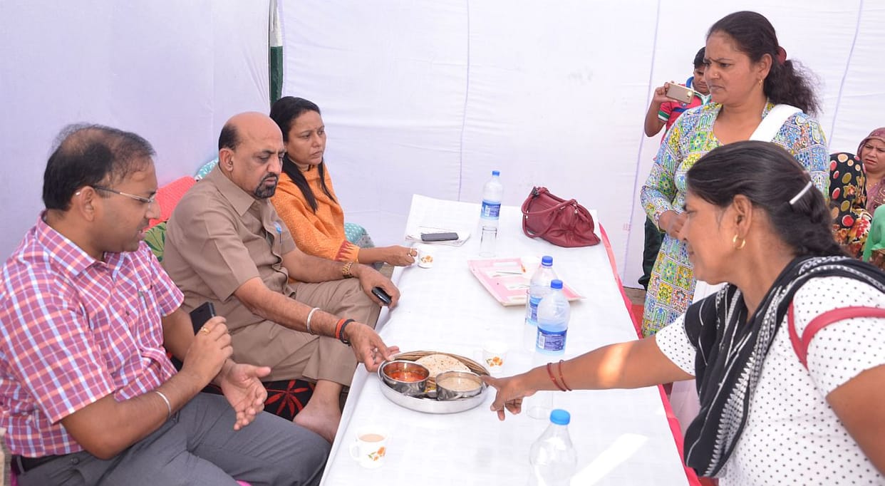 Anganwadi centers inspected by Special Secretary.