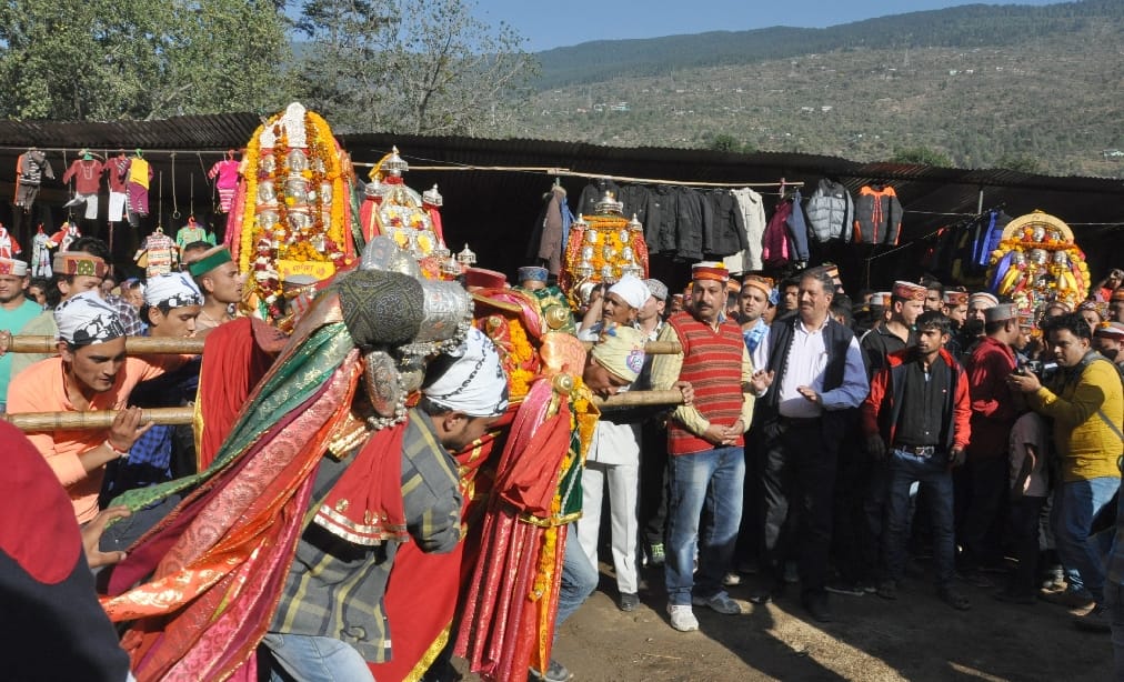 International Kullu Dussherra Fair in Himachal, live photos.