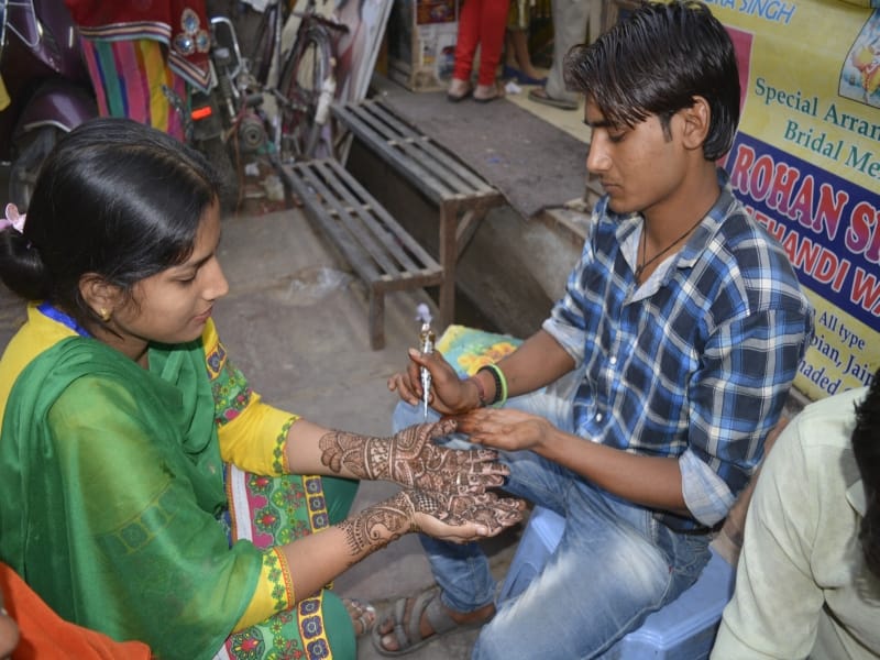 market ready for karvachauth in mathura