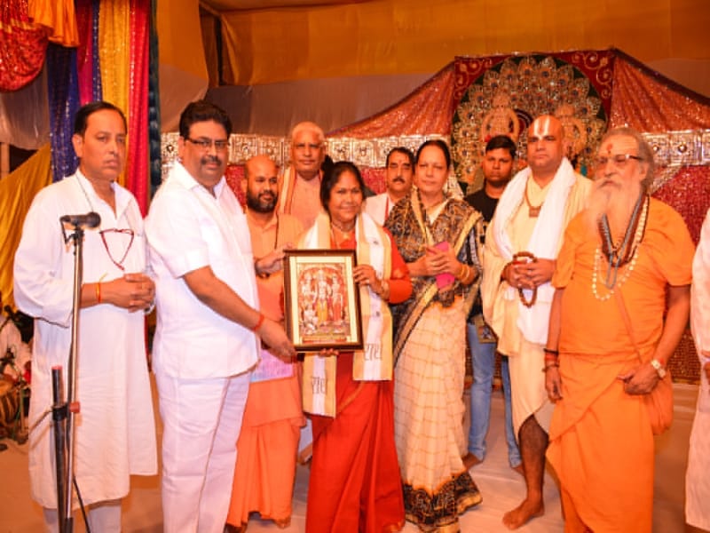 sadhvi niranjana jyoti in vrindavan