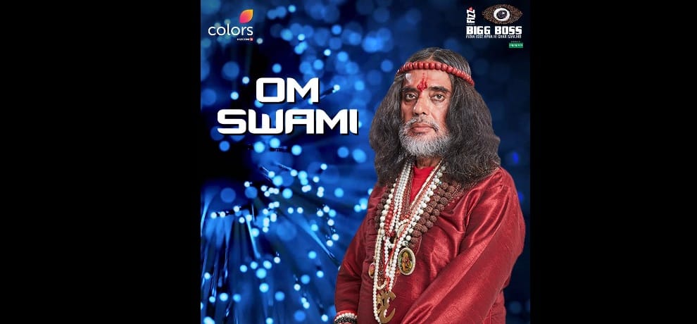 omji maharaj entry in big boss shocks everyone even he clean bolds deepika and salman with his gigs