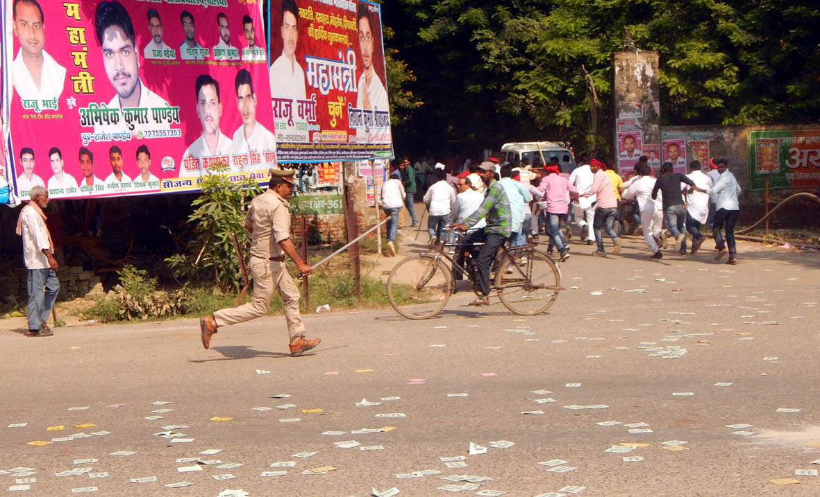TD college me namankan ke dauran marpeet