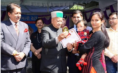 CM Virbhadra Singh Target Maheshwar Singh on Raghunath Temple Issue.