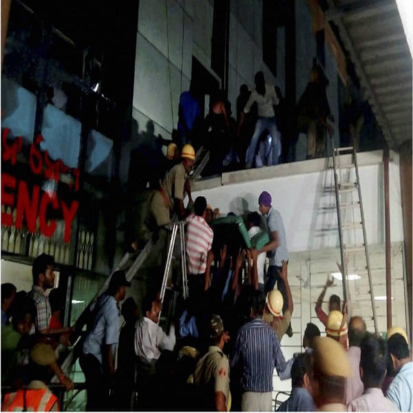 22 killed as fire engulfs SUM hospital in Bhubaneswar, many injured
