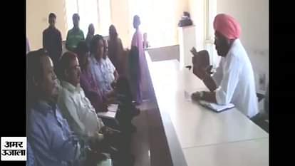 adm raid at patwari office in dehradun