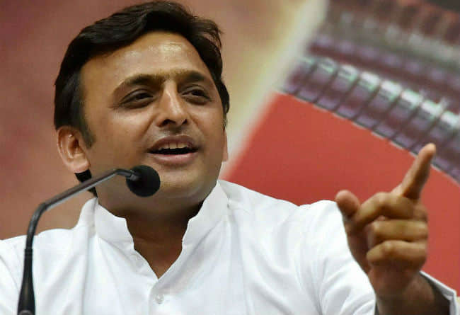 paytm ceo reached akhilesh yadav home by riksha