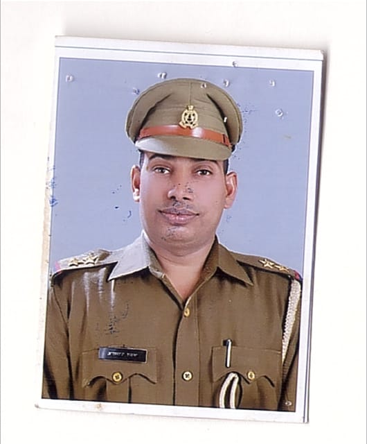 cm akhilesh yadav will honor martyr policemen family