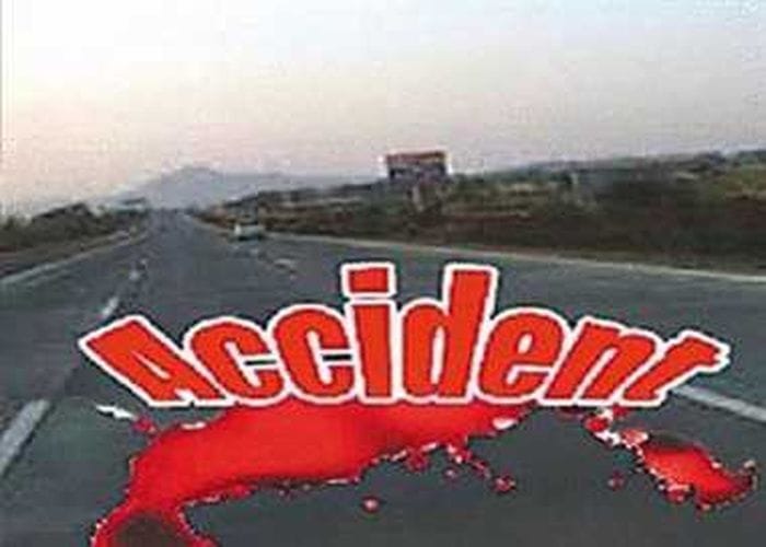 tractor crushed woman in auraiya