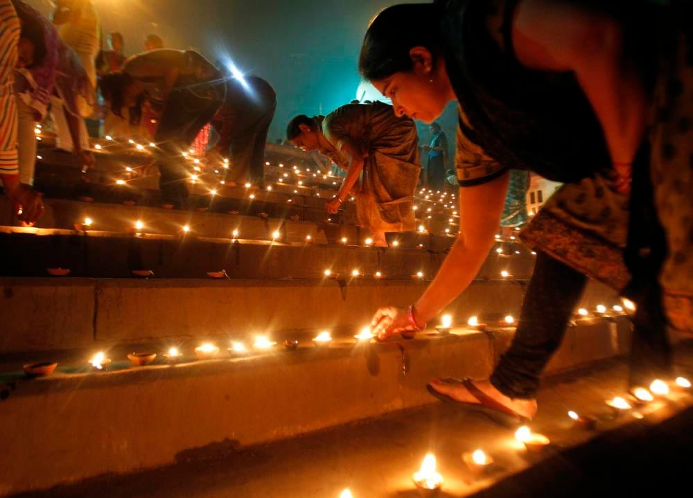 diwali 2017 shubh muhurt for lakshmi puja on this deepavali
