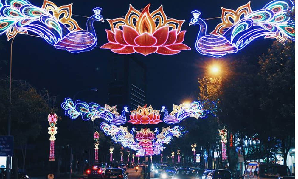 singapore celebrates diwali