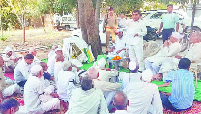 The strike was announced by supporting the ex-legislator, warned of hunger strike