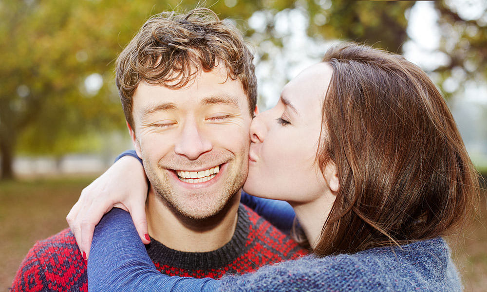Know why women are impressed with the men who adds garlic in their meal?  