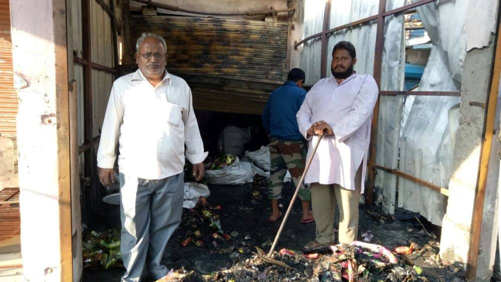 shops caught fire in dehradun