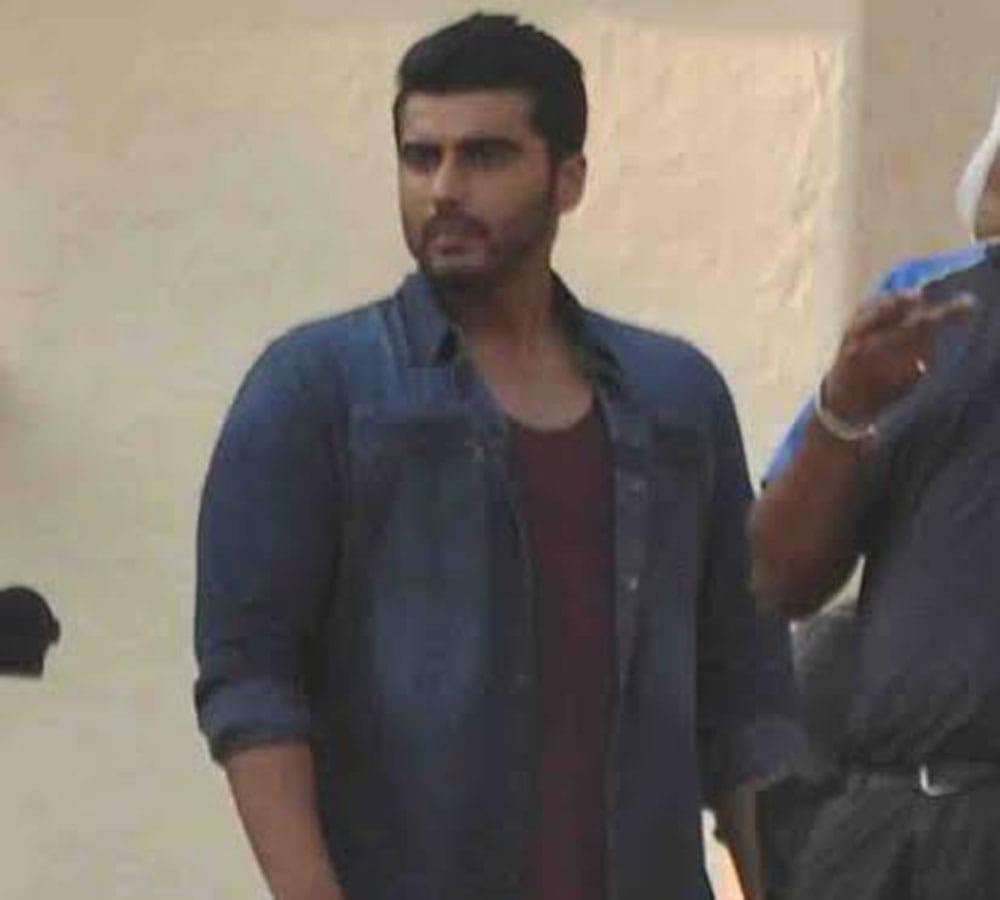 shraddha kapoor and arjun kapoor in banaras for half girlfriend