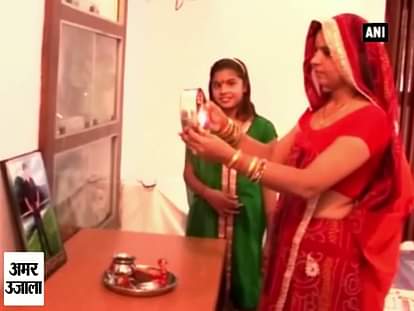 Jhunjhunu soldier wife fasts on Karwachauth to celebrate husband’s martyr dom