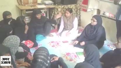 Muslim women against triple talaq in Varanasi 