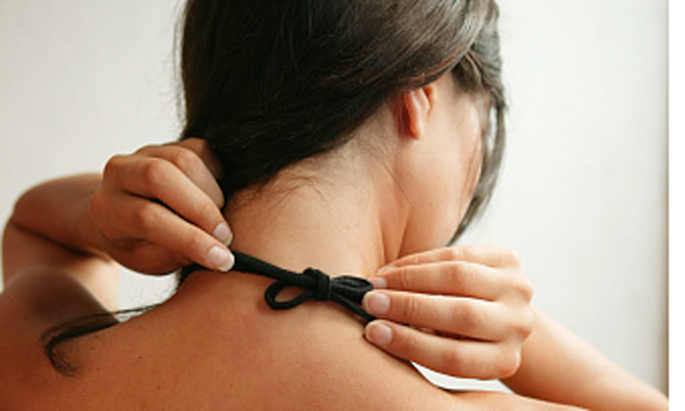 how to clear your darker neck