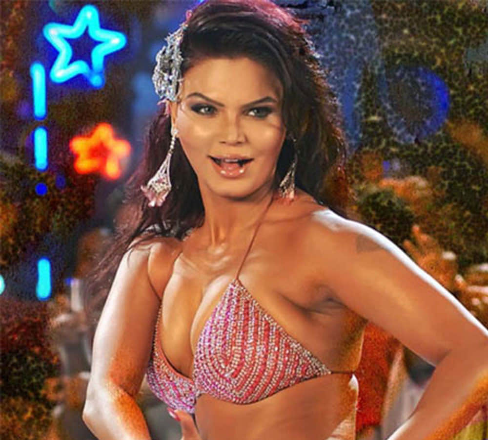 Rakhi Sawant Birthday Special When Actress Have To Work as Waitress At Tina Ambani Wedding For Only 50 Rupees