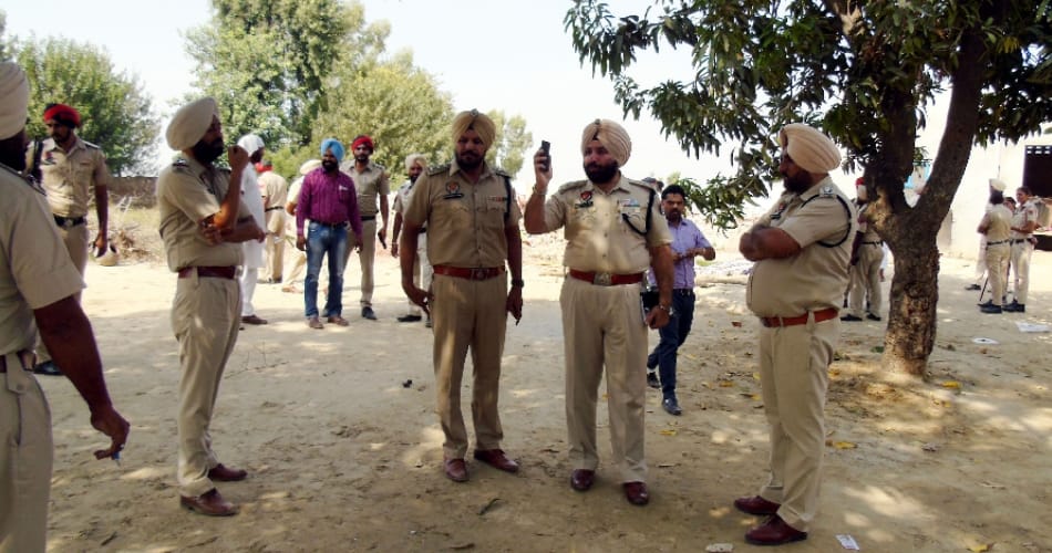 firing in two groups of sikh people for gurudwara in muktsar, three nihang killed