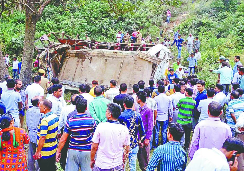 Jammu Kashmir bus accident: dozens of people died