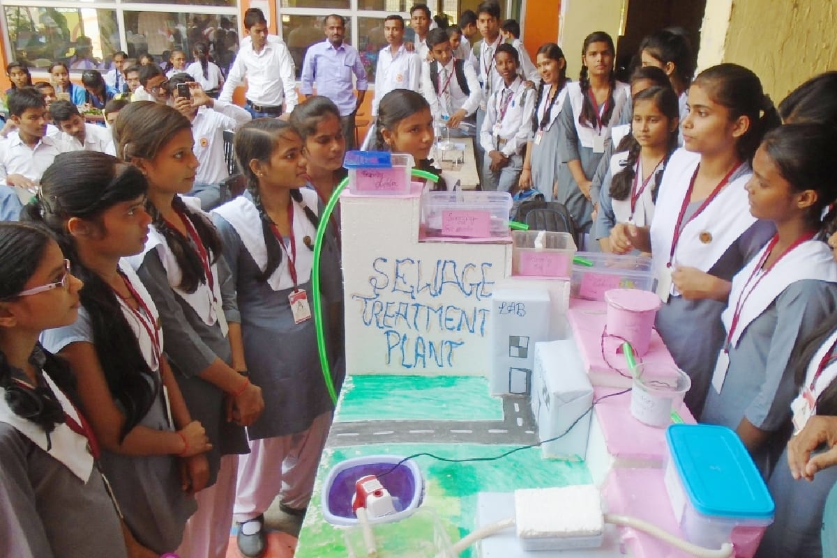 Child scientists selected 1