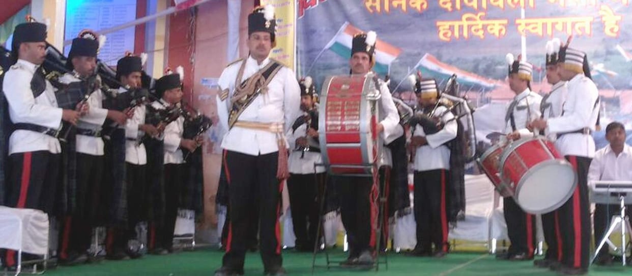 The center of attraction was the presentation of the band Army
