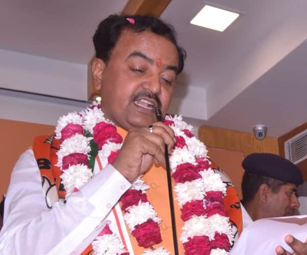 many leaders join BJP in Lucknow.