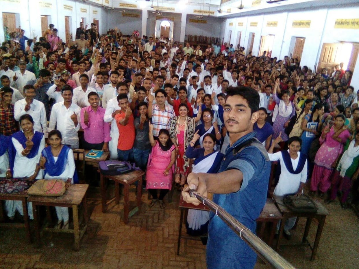  Took part in the contest through Selfi