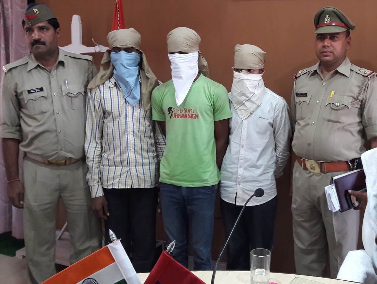 Finance personnel at gun point robbed of 65 thousand