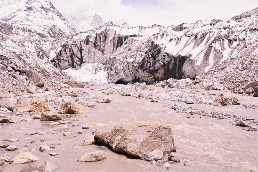 many cracks on gangotri glacier due to heavy rain 